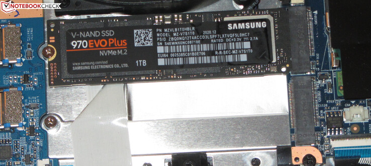El Core 15 tiene espacio para dos SSD NVMe.