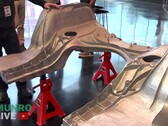 El gigacasting de los cibercamiones es difícil de reparar (Fuente de la imagen: Munro Live)