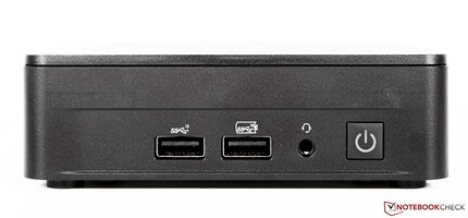 Frontal: 2 USB 3.2, conector de 3,5 mm