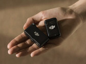 El DJI Mic 2 consta de un transmisor de micrófono y un receptor. (Fuente de la imagen: @MysteryLupin)