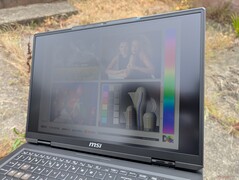 Al aire libre bajo la luz del sol