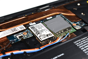 ThinkPad X13s: SSD M.2 2242 y módulo WWAN
