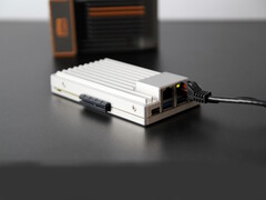 Das ZimaBoard 2 mit dem ZimaBoard 1 im Hintergrund. (Fuente de la imagen: IceWhale)