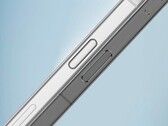 El "Honor Magic8" frente a un "iPhone 17". (Fuente de la imagen: Factory Manager is Guan vía Weibo)