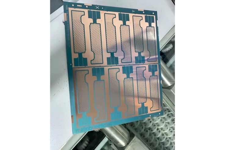 Cómo podría ser la base de la cámara de vapor del iPhone 17 Pro. (Fuente de la imagen: Majin Bu Official)