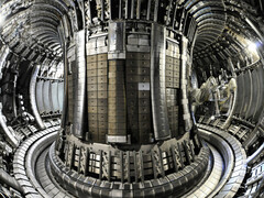 Mucho esfuerzo para cantidades (aún) muy pequeñas de energía. Vista del reactor JET. (Fuente: EUROfusion)