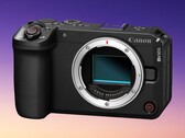 La Canon EOS R6 V es muy compacta para los estándares de fotograma completo.