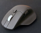 Ratón ergonómico inalámbrico Keychron con rueda de desplazamiento metálica