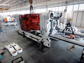 El proceso de gigacasting de Tesla utiliza inmensas prensas para producir grandes cantidades de sus vehículos de una sola vez. (Fuente de la imagen: Tesla)