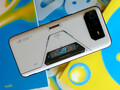 El ROG Phone 6D probablemente compartirá chasis con sus hermanos. (Fuente: Digital Trends)