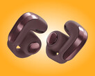 Los auriculares Bose Ultra Open Earbuds de 2.ª generación en su acabado «Cherry Chocolate».