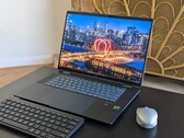 Análisis del convertible HP Spectre x360 16: Ahora con gráficos RTX 4050 de 55 W GeForce