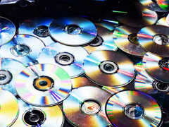 Los aficionados no lograron que Sony cambiara de opinión, pero ahora Xbox podría ser suficiente para que la empresa se replantee la retirada progresiva de los discos.