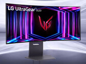 El UltraGear OLED 34GS95QE es uno de los varios monitores curvos para juegos que LG venderá a lo largo de 2024. (Fuente de la imagen: LG)