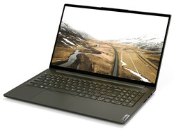 El Lenovo Yoga Creator 7 15IMH05 (82DS000VGE), unidad de prueba proporcionada por cyberport