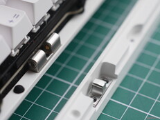 Mecanismo de liberación de bolas Lemokey P2 HE para un desmontaje rápido