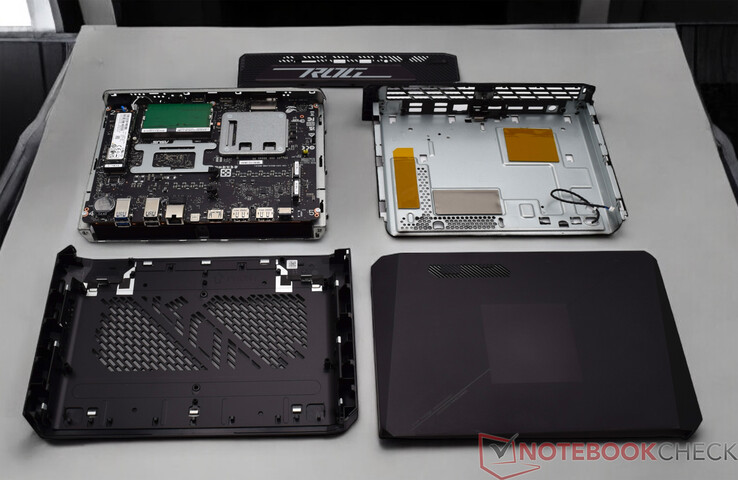 Asus ROG NUC desmontada