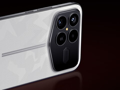 Se dice que el Redmi K90 Ultra incorpora un ventilador de refrigeración activa. En la imagen: una imagen promocional que muestra la parte trasera del K90 Pro Max edición Lamborghini.