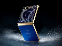 El Galaxy Z Flip 7 Olympic Edition no se venderá sino que se regalará a los atletas. (Fuente de la imagen: Samsung)