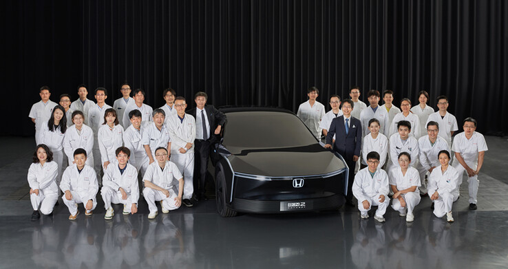 Equipo de diseño del concepto e:N EV de Honda