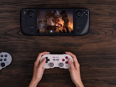 El controlador Bluetooth 8BitDo SN30 Pro es compatible con SteamOS junto con otros sistemas operativos. (Fuente de la imagen: 8BitDo)