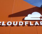 Cloudflare ha añadido la Protección de Flujo Programable a Magic Transit, ofreciendo a los clientes una mitigación DDoS personalizada basada en eBPF para el tráfico de Capa 7 basado en UDP.