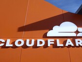 Cloudflare ha añadido la Protección de Flujo Programable a Magic Transit, ofreciendo a los clientes una mitigación DDoS personalizada basada en eBPF para el tráfico de Capa 7 basado en UDP.