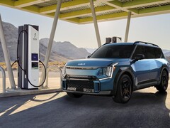 El Kia EV9 vendrá con 1.000 kWh de recarga gratuita en EE.UU. (Fuente de la imagen: Kia)