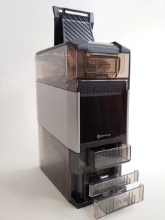 Anverso. (Fuente de la imagen: Notebookcheck)