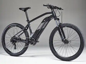 La bicicleta Rockrider E-ST 500 de 27,5 pulgadas tiene un motor Brose C de 250 W, montado en el centro del cuadro. (Fuente de la imagen: Decathlon)