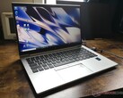 El HP EliteBook 840 G8 tiene una gran ventaja sobre la mayoría de los otros portátiles de negocios, pero tiene un costo