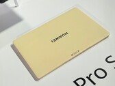 El Huawei Matepad Pro S en la versión de color amarillo