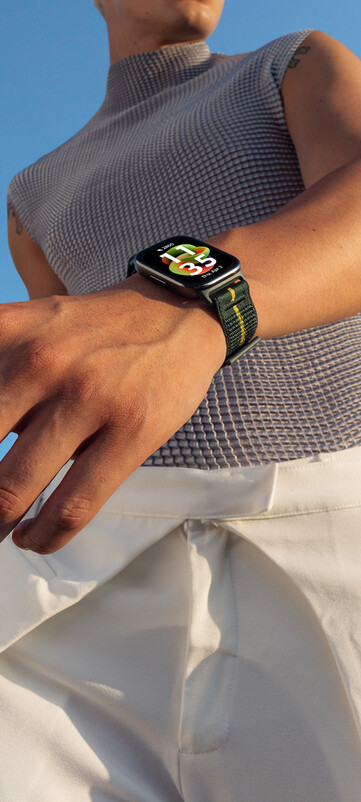 El próximo smartwatch de Motorola podrá realizar un seguimiento de la frecuencia cardiaca, las calorías y los pasos. (Fuente de la imagen: Evan Blass)