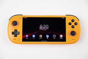 El Retroid Pocket 6 en naranja parece más bien amarillo. (Fuente de la imagen: Retroid)