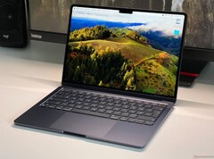 Applees probable que el MacBook Air con M4 debute en la primavera de 2025. (Fuente de la imagen: Propio)