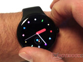 El Pixel Watch y el Pixel Watch 2 deberían presentar el mismo diseño general, antigua imagen. (Fuente de la imagen: Notebookcheck)