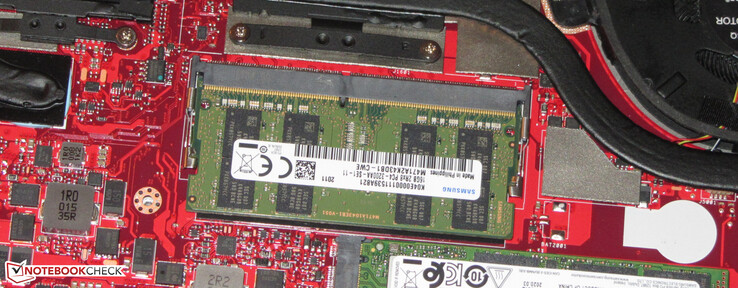 La memoria del sistema (32 GB) funciona en modo de doble canal. Sólo hay una ranura de RAM (16 GB está soldada)