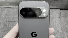 A pesar de su supuesta cámara teleobjetivo, el Pixel 10 podría seguir careciendo de muchas características que se encuentran en el Pixel 10 Pro (Fuente de la imagen: Mystic Leaks)