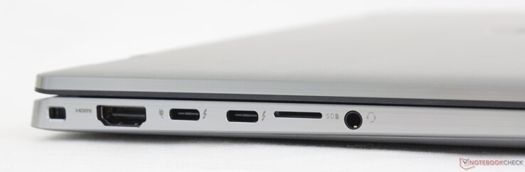 Izquierda: ranura de bloqueo de cuña, HDMI 2.0, 2x USB-C con Thunderbolt 4 + DisplayPort + Power Delivery, lector MicroSD, conector de audio de 3,5 mm
