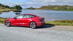 Los cuellos de botella en la producción del Model 3 podrían finalmente terminar (imagen: Tesla)