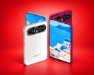 Smartphone Coolpad Cool X Wide mostrado por delante y por detrás en acabados blanco y rojo.