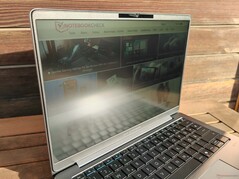 Ver al aire libre bajo el sol