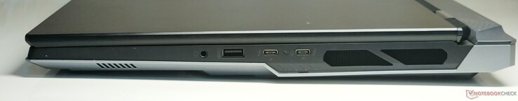 Derecha: toma de audio combo de 3,5 mm, USB 3.2 Gen2 Tipo-A, 2x Thunderbolt 5 (con salida DisplayPort 2.1 y Power Delivery 3.1)