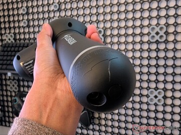 Arañazo en la parte inferior de la pistola de masaje.