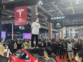 No es la primera vez que los propietarios de Tesla protestan por un fallo en los frenos en China (imagen: CNEVPost)