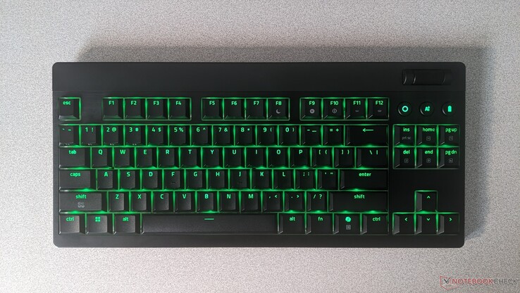 Vista superior de la BlackWidow V4 HyperSpeed TKL