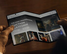 El primer smartphone tríptico de Samsung se cargará mucho más despacio que el Huawei Mate XT, en la imagen. (Fuente de la imagen: Huawei)