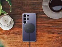 El nuevo cargador inalámbrico magnético de Samsung admite hasta 25 W en el S26 Ultra