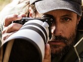 Se espera que el sucesor de la Sony A6700 que se muestra aquí incorpore un nuevo sensor.