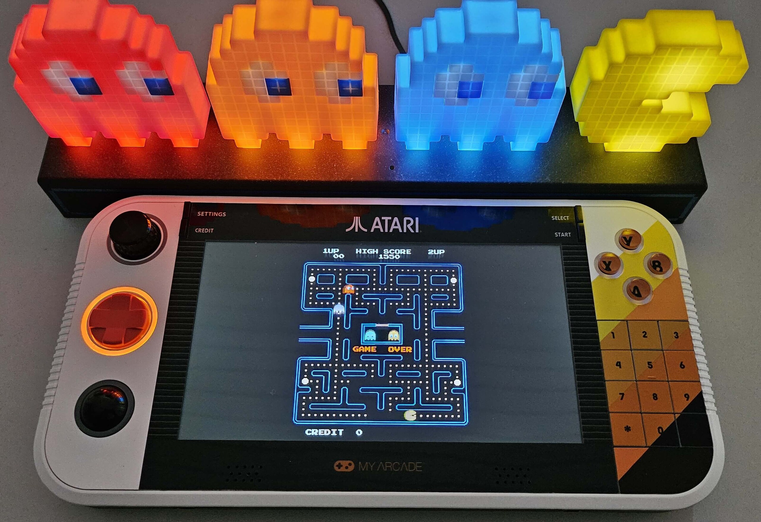 La Atari Gamestation Go ofrece juegos retro compactos con soporte oficial completo. (Fuente de la imagen: Marc Zander, Notebookcheck)